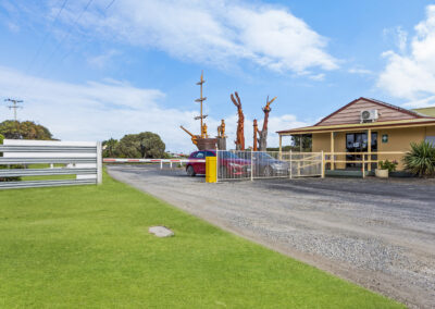 Contact East Beach Tourist Park Low Head Accommodation Low Head Tourist Park